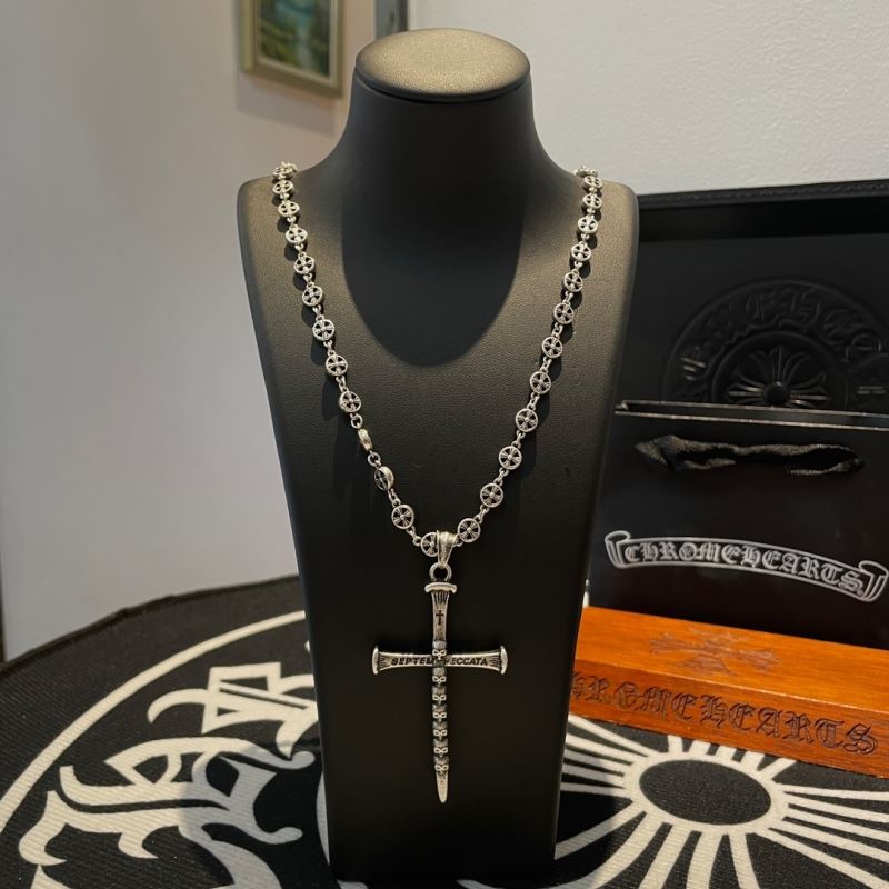 Ch*0me He**ts necklaces